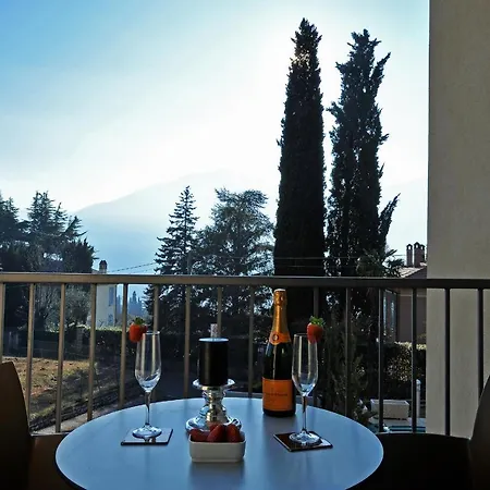 Appartamento Sleeps 4 Pool T421283